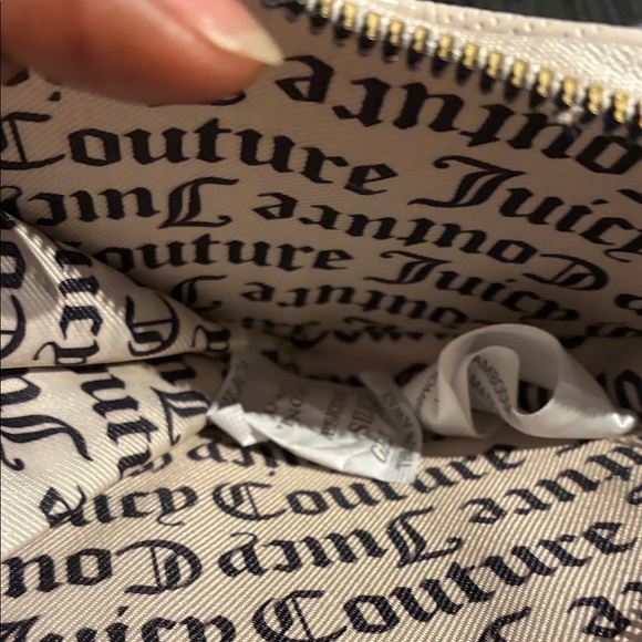 Juicy Couture Beige Heart Wristlet with Gold Accent - Picture 5 of 5